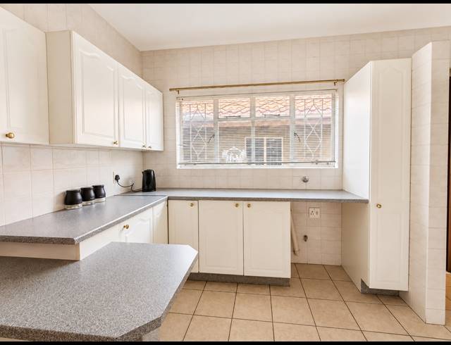 3 BEDROOM TOWNHOUSE FOR SALE IN THREE RIVERS